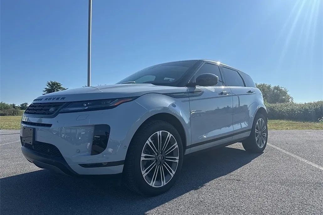 2024 Land Rover Range Rover Evoque S photo 1