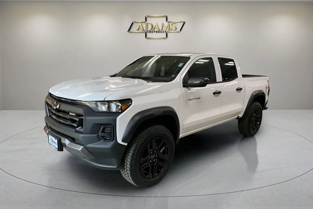 2025 Chevrolet Colorado Trail Boss photo 1