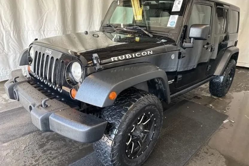 2011 Jeep Wrangler Unlimited Rubicon Sport photo 1