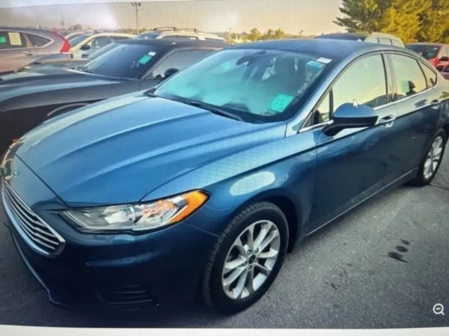 2019 Ford Fusion SE photo 1