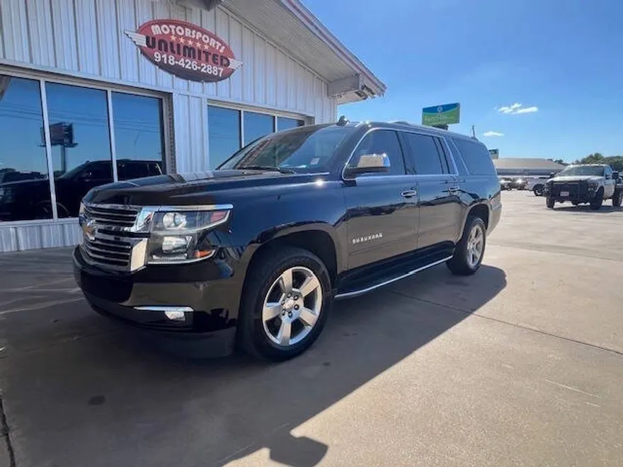 2019 Chevrolet Suburban Premier photo 1