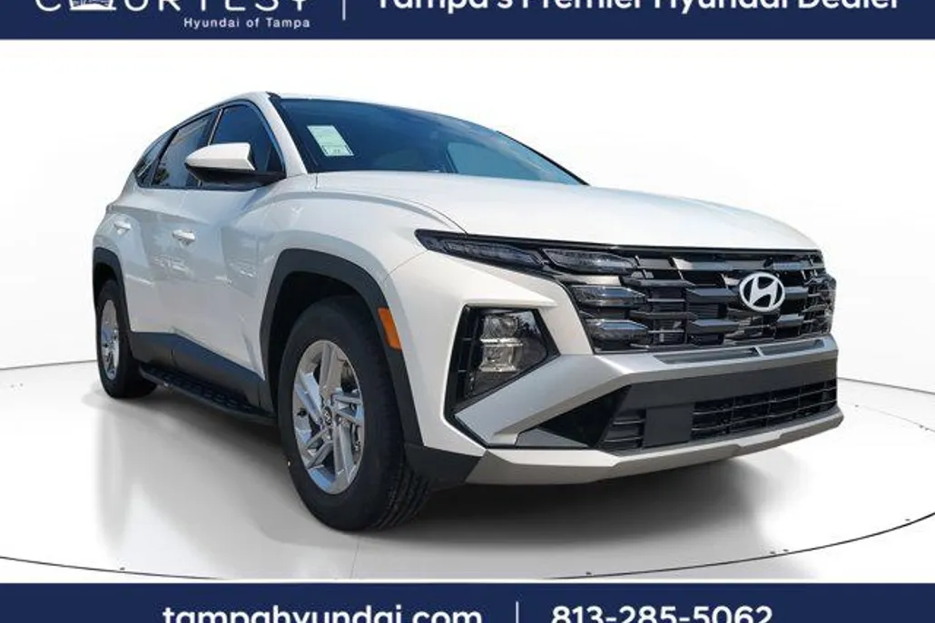 2026 Hyundai Tucson SE photo 1