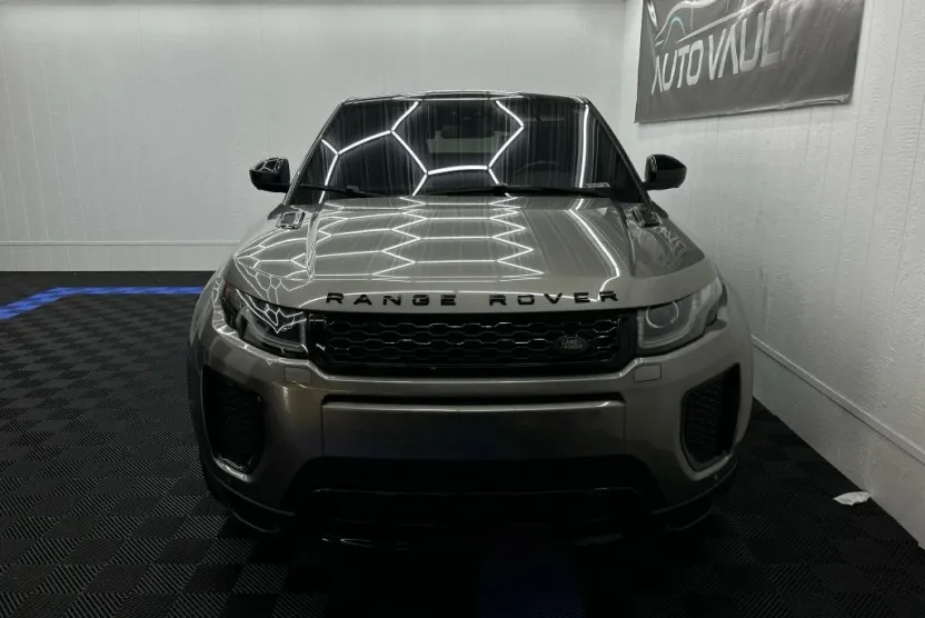 2018 Land Rover Range Rover Evoque HSE Dynamic photo 1