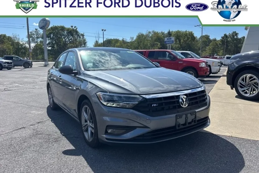 2020 Volkswagen Jetta R-Line photo 1