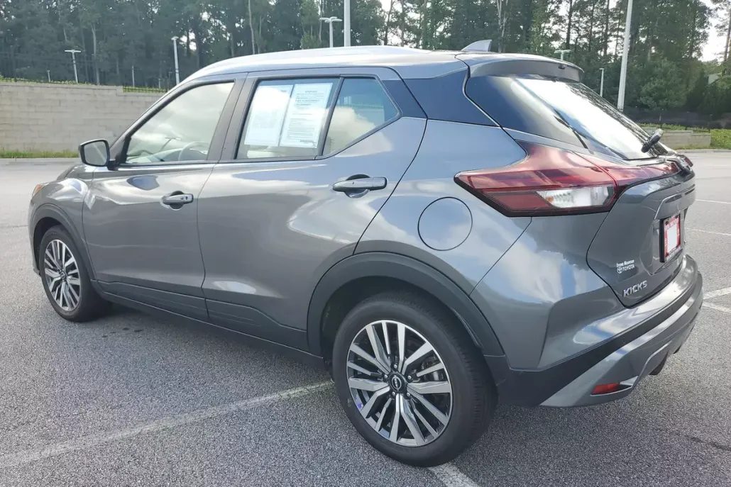 2024 Nissan Kicks SV photo 1