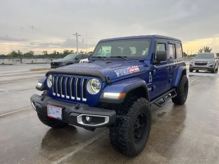 2018 Jeep Wrangler Unlimited Sahara photo 1