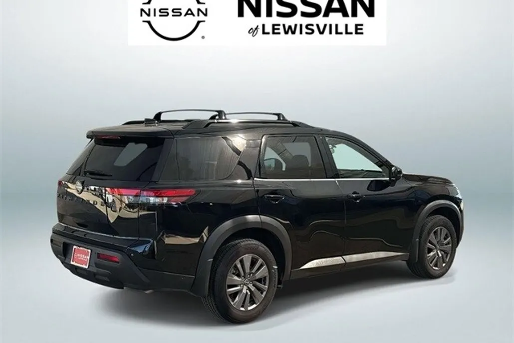 2025 Nissan Pathfinder SV photo 1