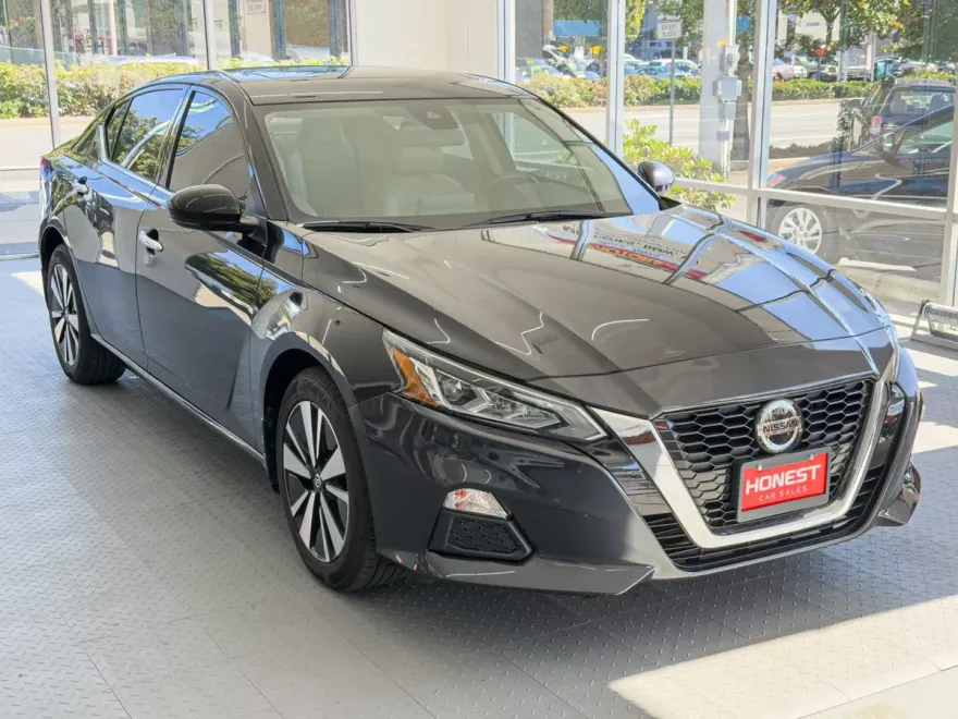 2021 Nissan Altima 2.5 SL photo 1