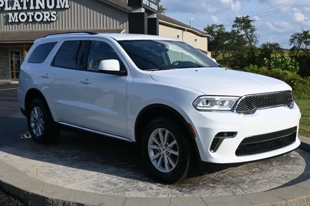 2022 Dodge Durango SXT photo 1
