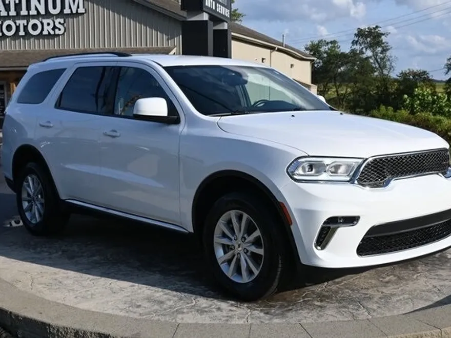 2022 Dodge Durango SXT photo 1
