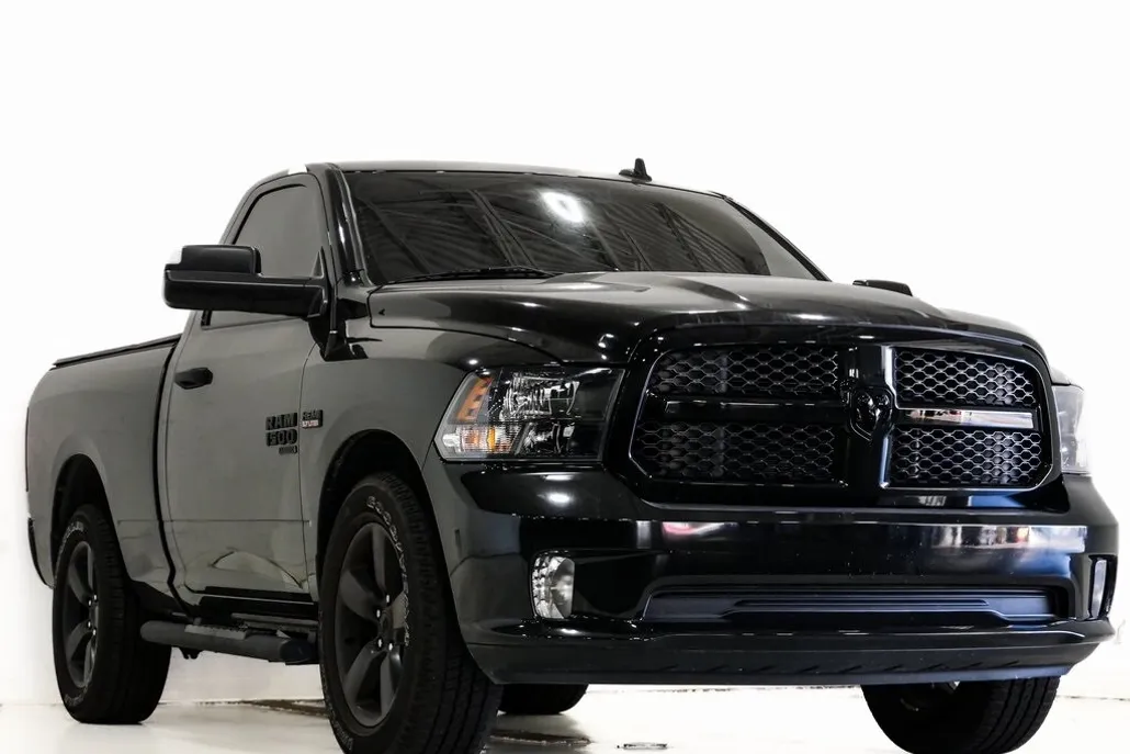 2022 Ram 1500 Classic Express photo 1