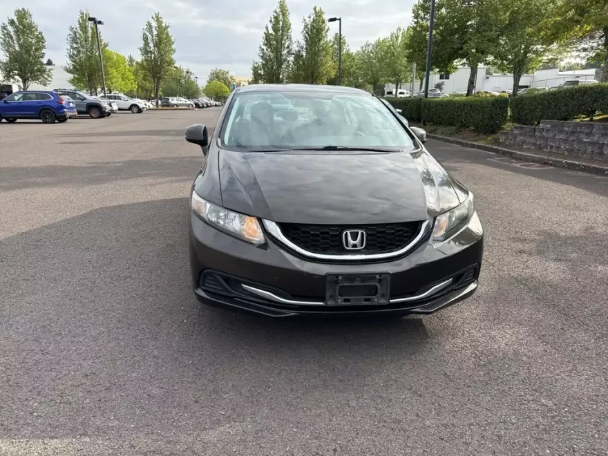 2013 Honda Civic LX photo 1
