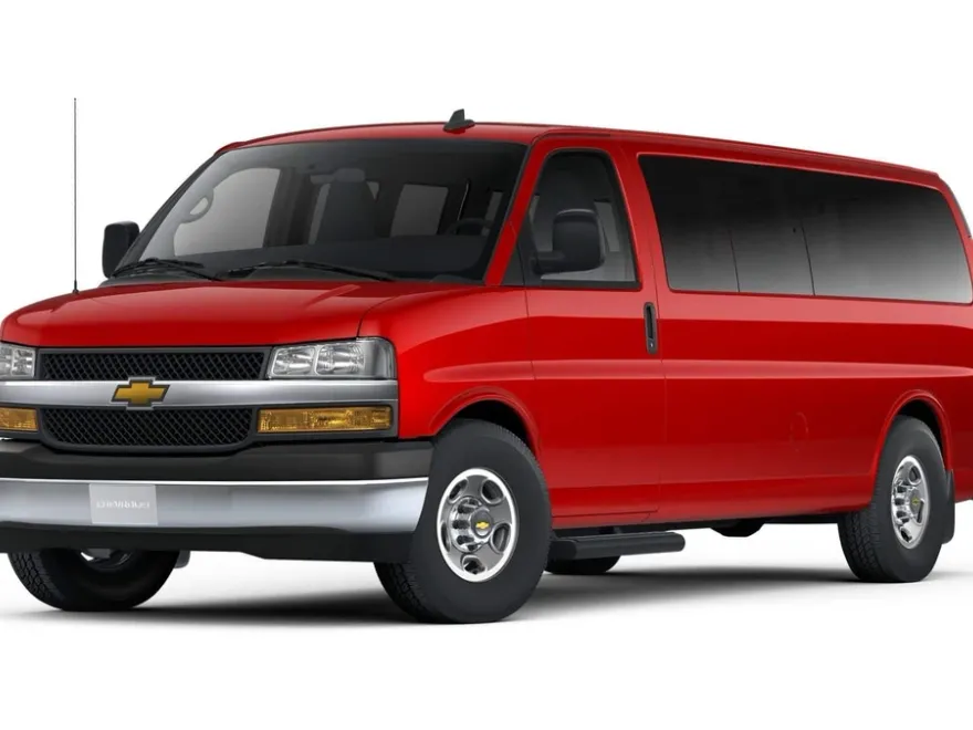 2025 Chevrolet Express Passenger 3500 photo 1