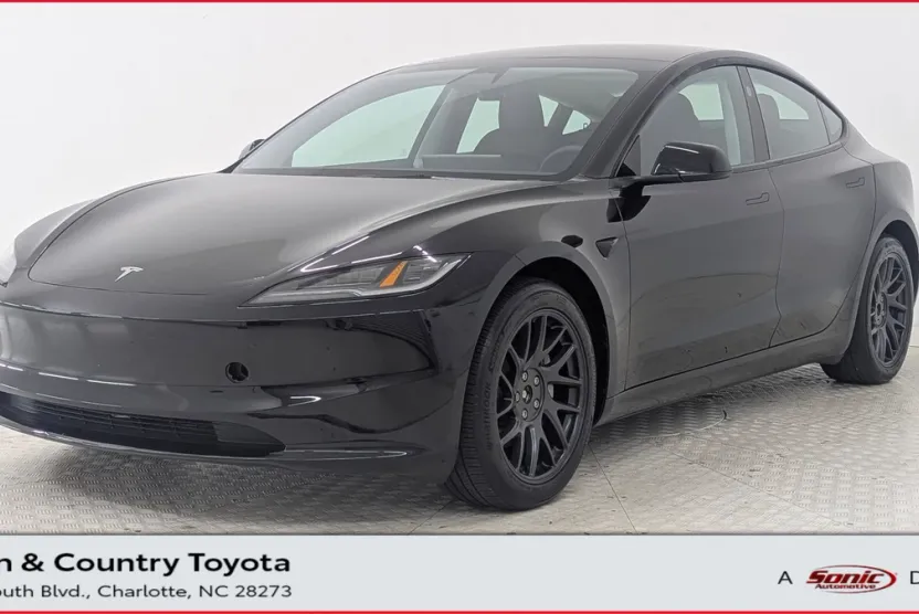 2024 Tesla Model 3 Long Range photo 1
