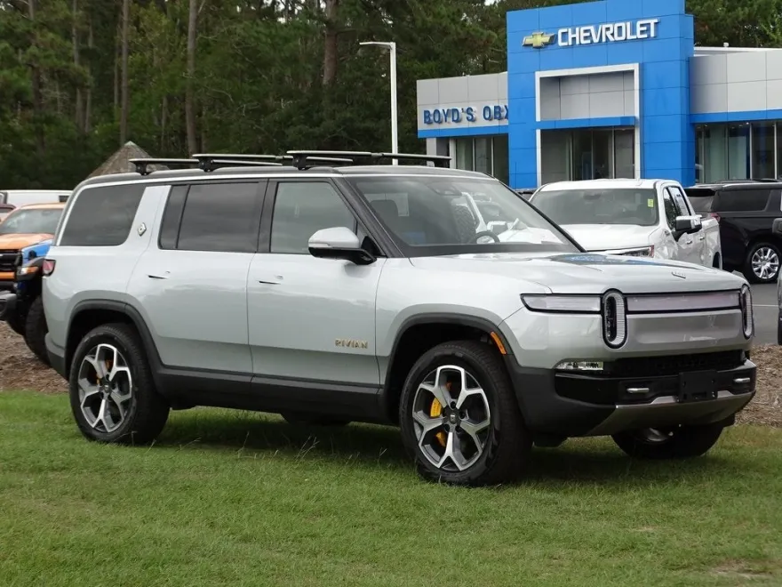 2023 Rivian R1S Adventure photo 1