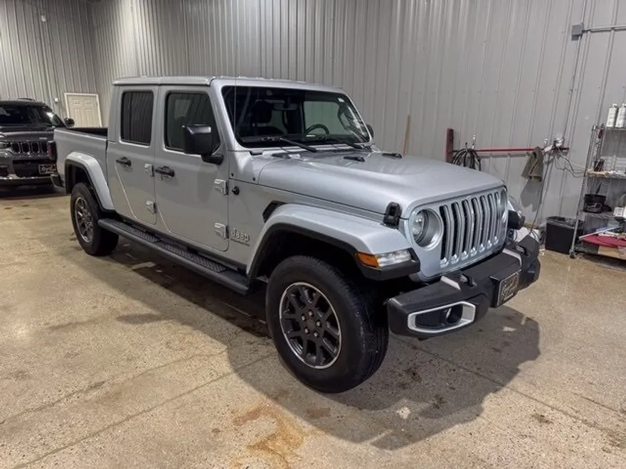2023 Jeep Gladiator Overland photo 1