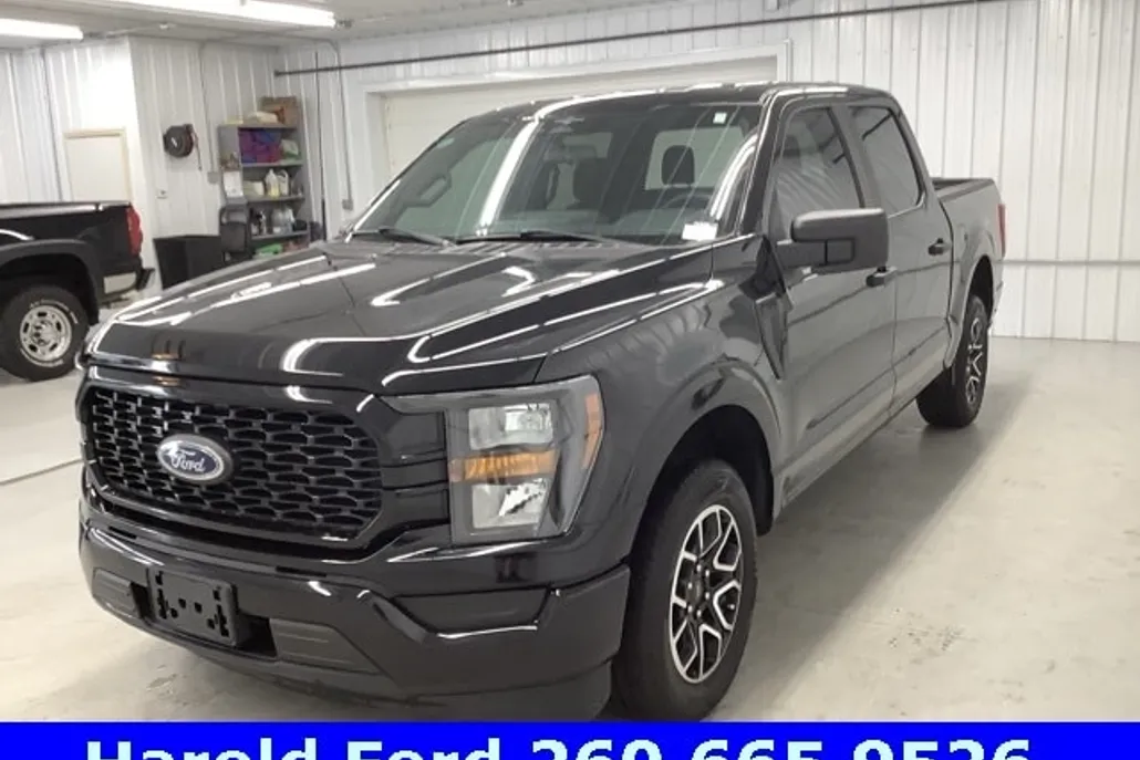 2023 Ford F-150 XL photo 1