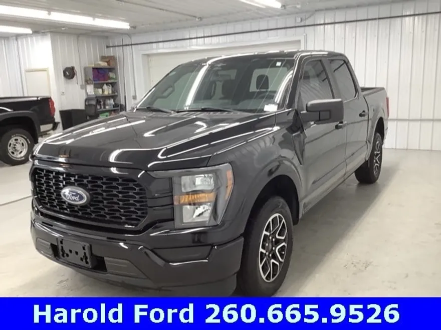2023 Ford F-150 XL photo 1