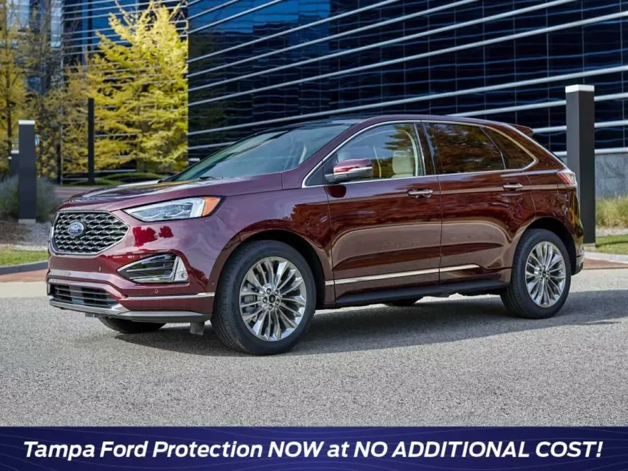 2022 Ford Edge SEL photo 1