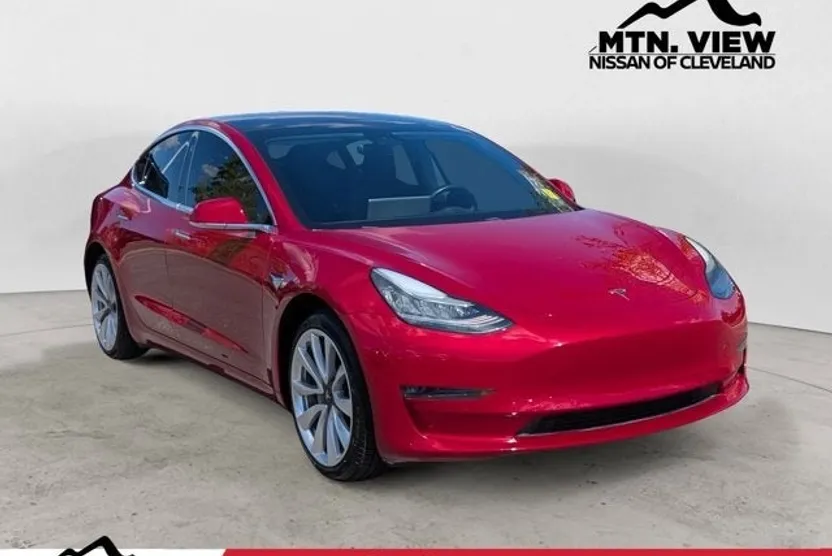 2018 Tesla Model 3 Long Range photo 1