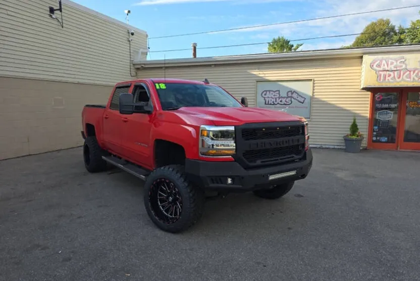 2018 Chevrolet Silverado 1500 LT Z71 photo 1