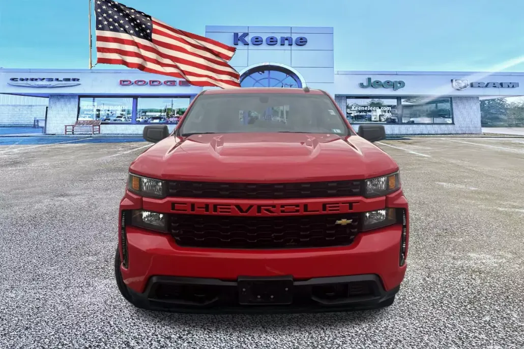 2019 Chevrolet Silverado Custom photo 1