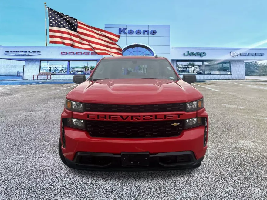 2019 Chevrolet Silverado Custom photo 1