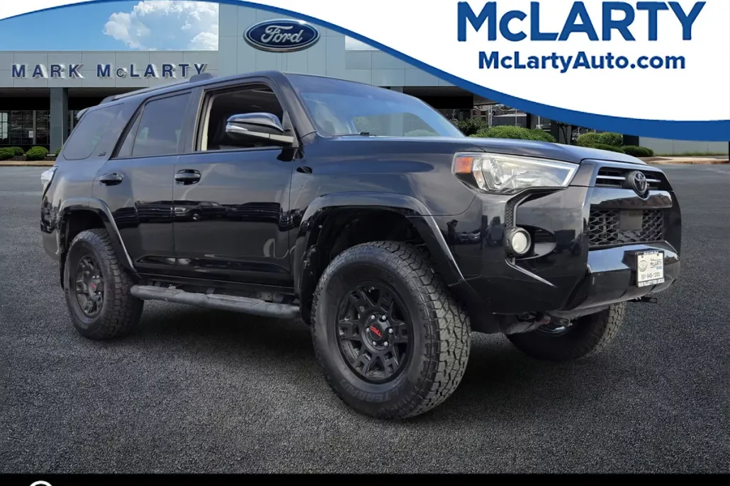 2020 Toyota 4Runner SR5 Premium photo 1