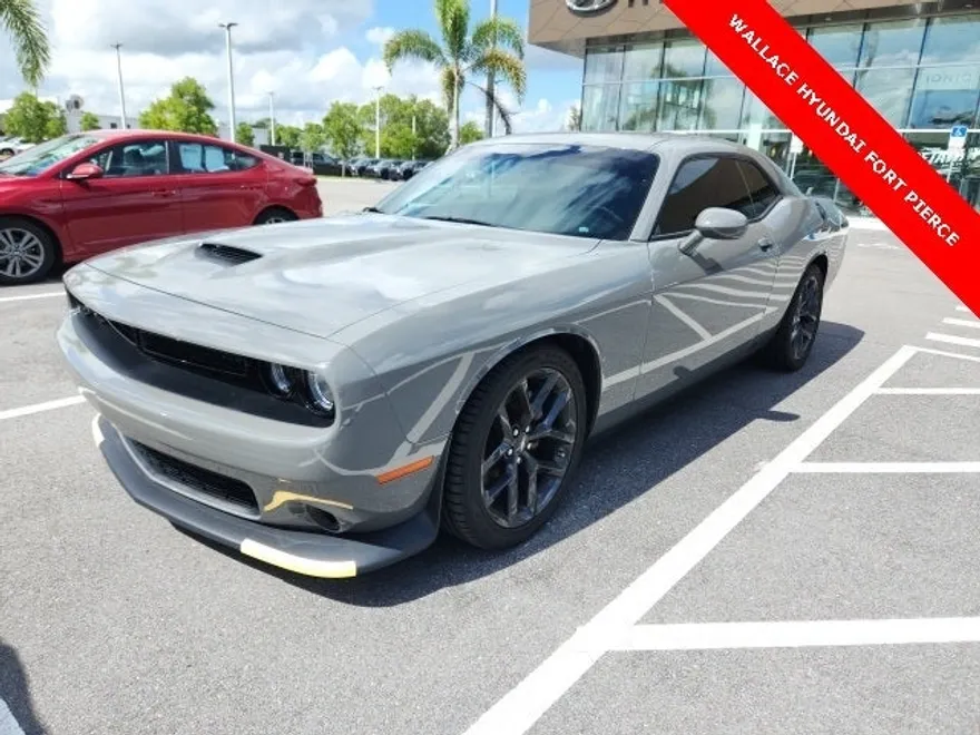 2023 Dodge Challenger GT photo 1