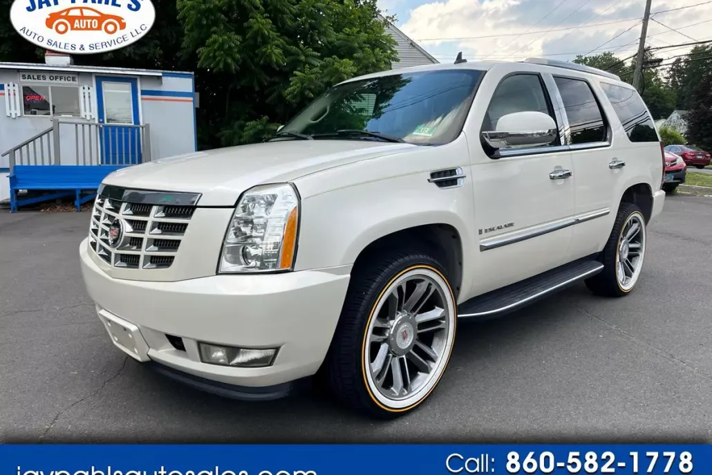 2007 Cadillac Escalade Luxury photo 1