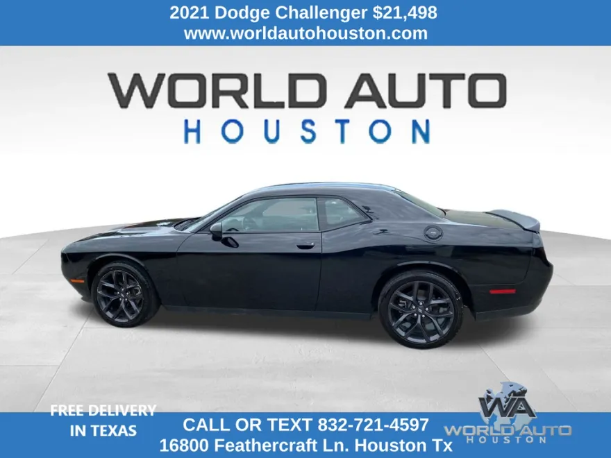 2021 Dodge Challenger SXT photo 1