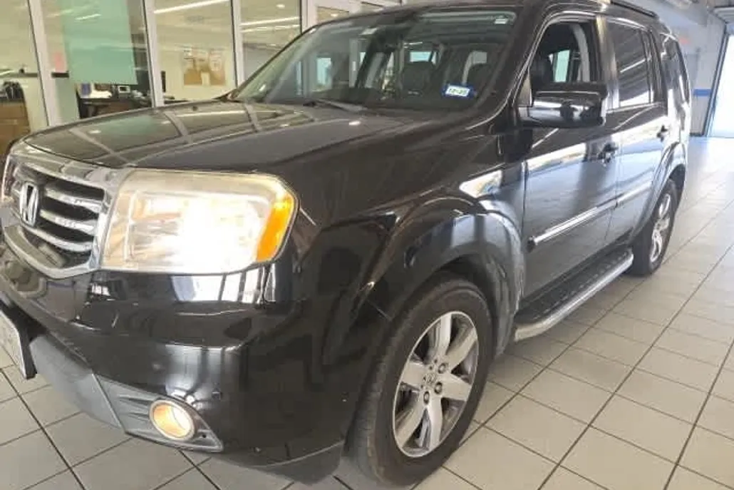 2015 Honda Pilot Touring photo 1
