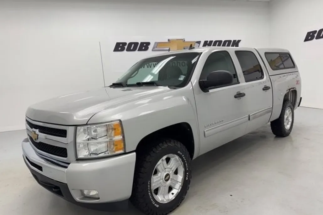 2010 Chevrolet Silverado 1500 LT photo 1