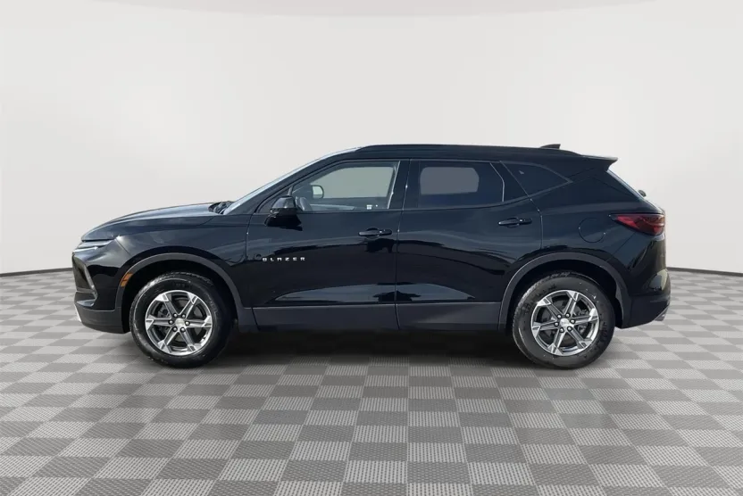 2023 Chevrolet Blazer 2LT photo 1
