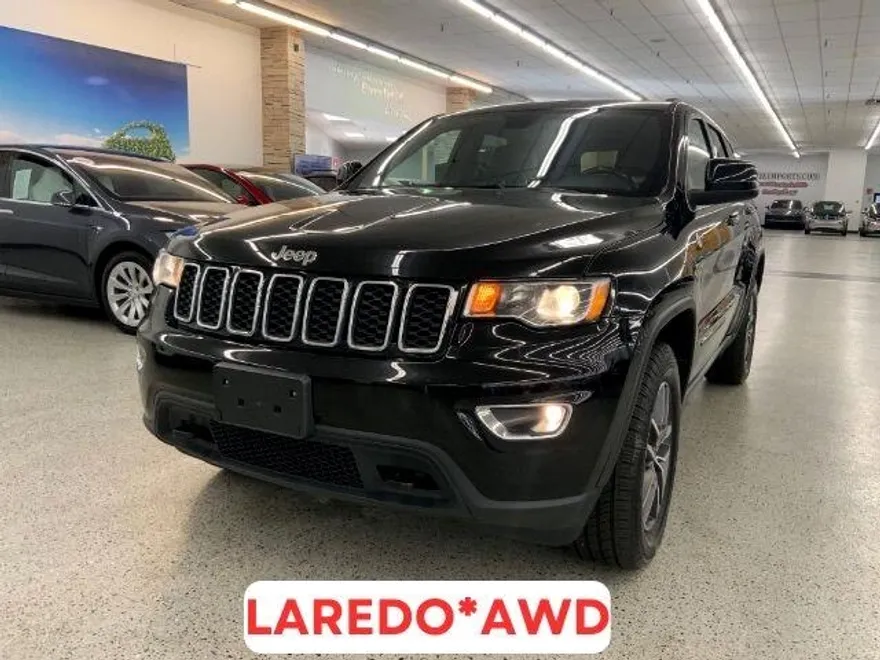 2020 Jeep Grand Cherokee photo 1