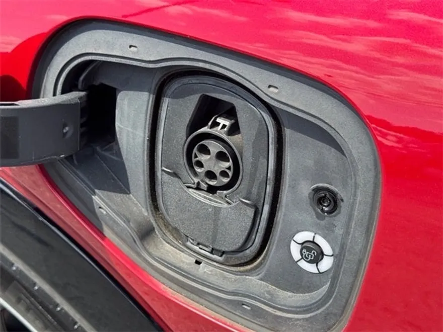 2021 Ford Mustang Mach-E Premium photo 11