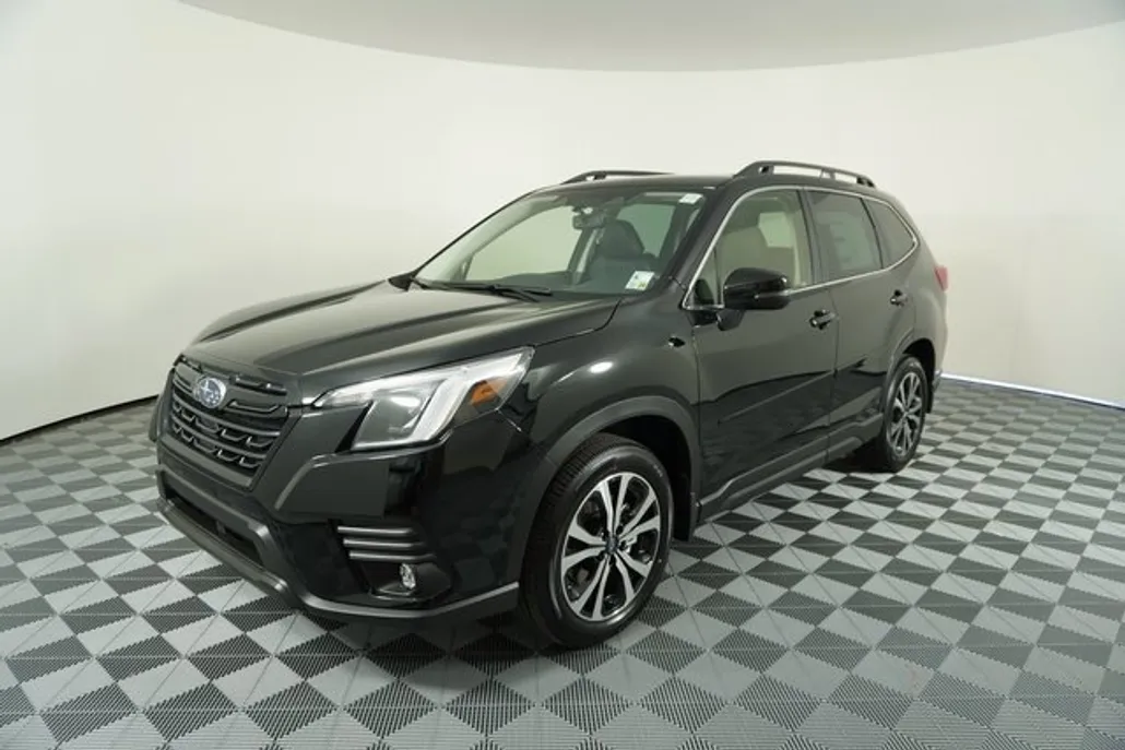 2023 Subaru Forester Limited photo 1