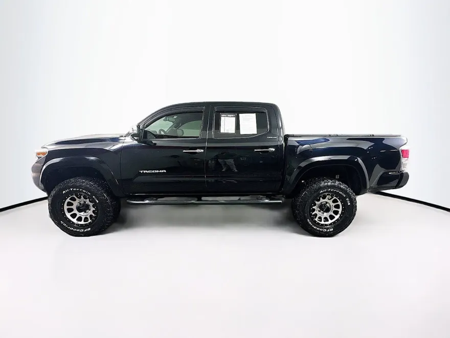 2018 Toyota Tacoma Limited V6 photo 1