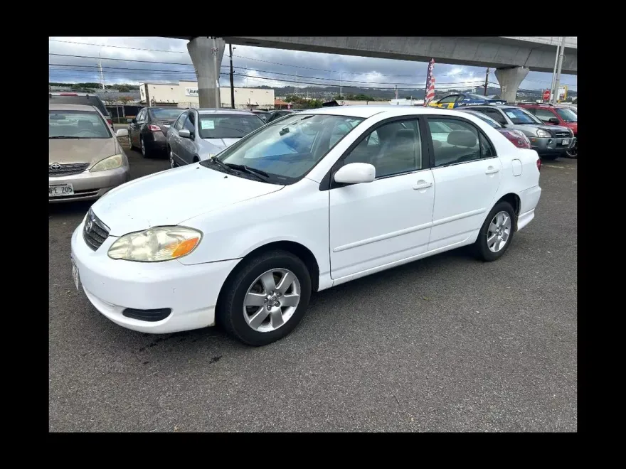 2005 Toyota Corolla LE photo 1