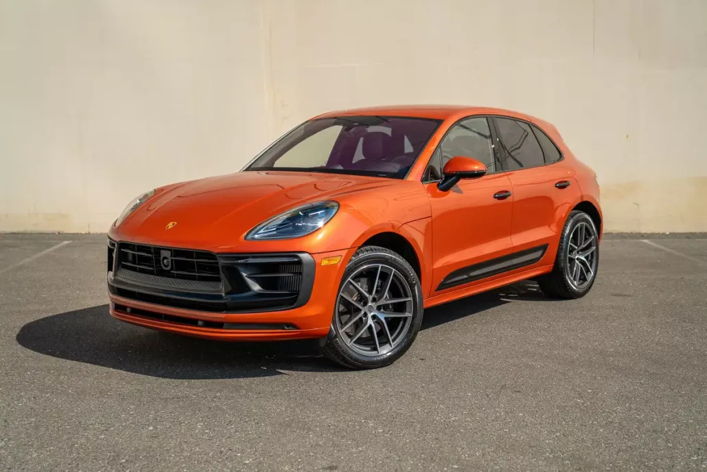 2025 Porsche Macan S photo 1