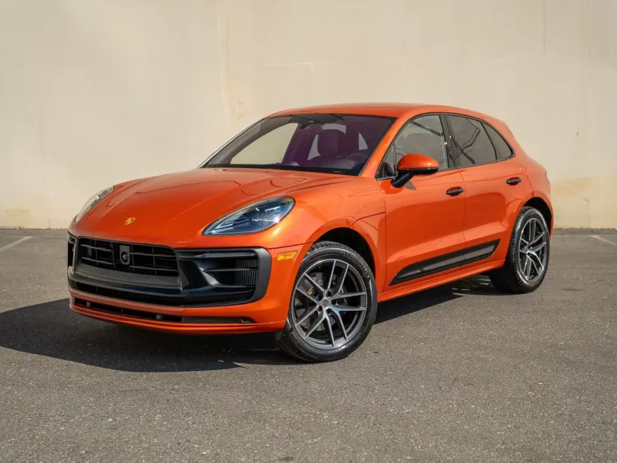 2025 Porsche Macan S photo 1