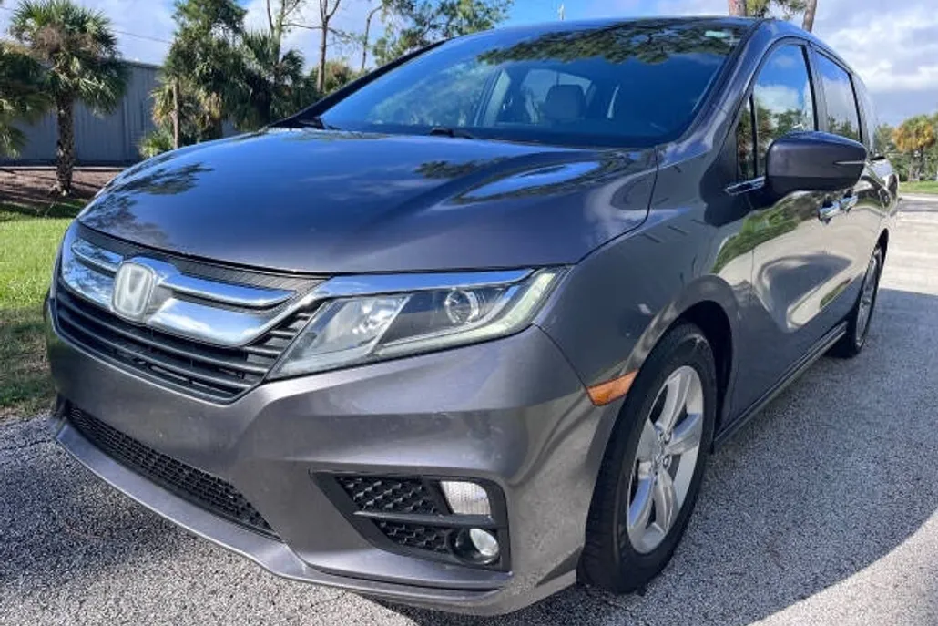 2020 Honda Odyssey EX-L photo 1