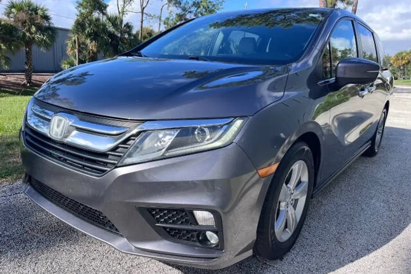 2020 Honda Odyssey EX-L photo 1