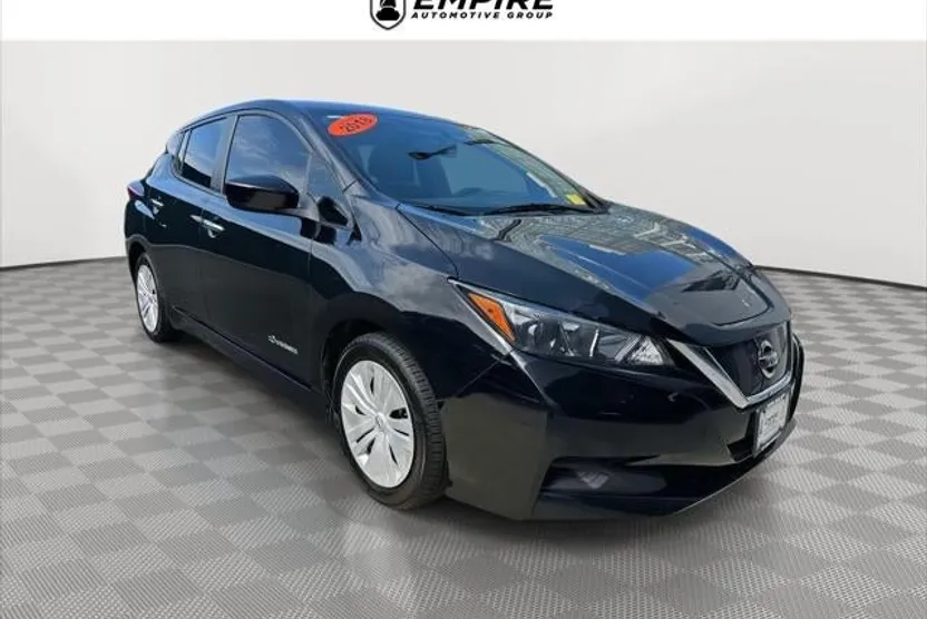 2018 Nissan Leaf S photo 1
