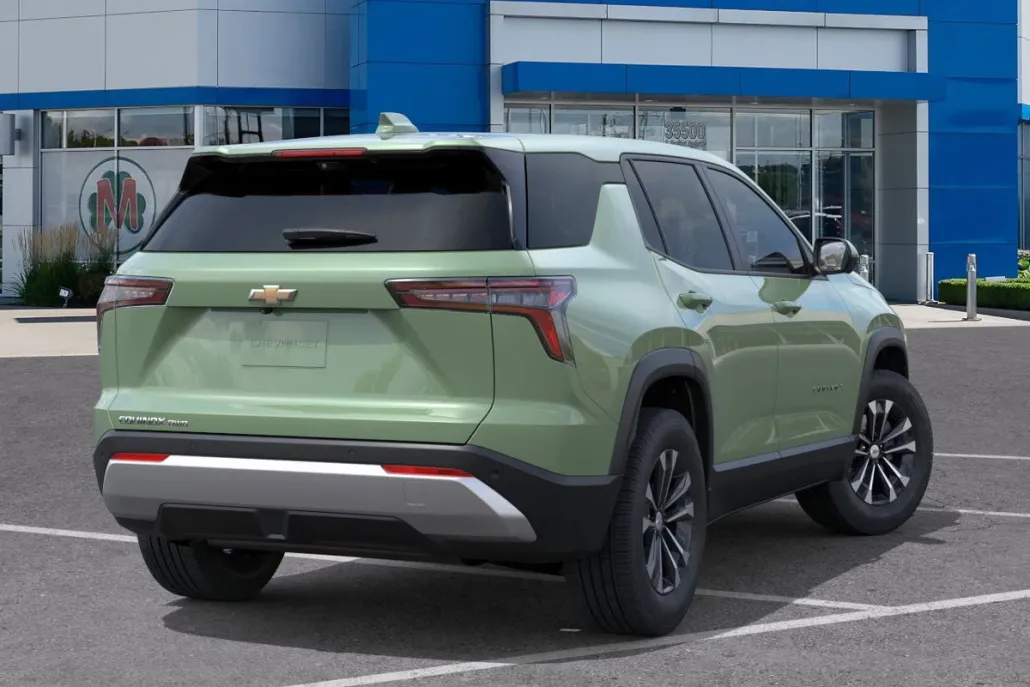 2026 Chevrolet Equinox LT photo 1