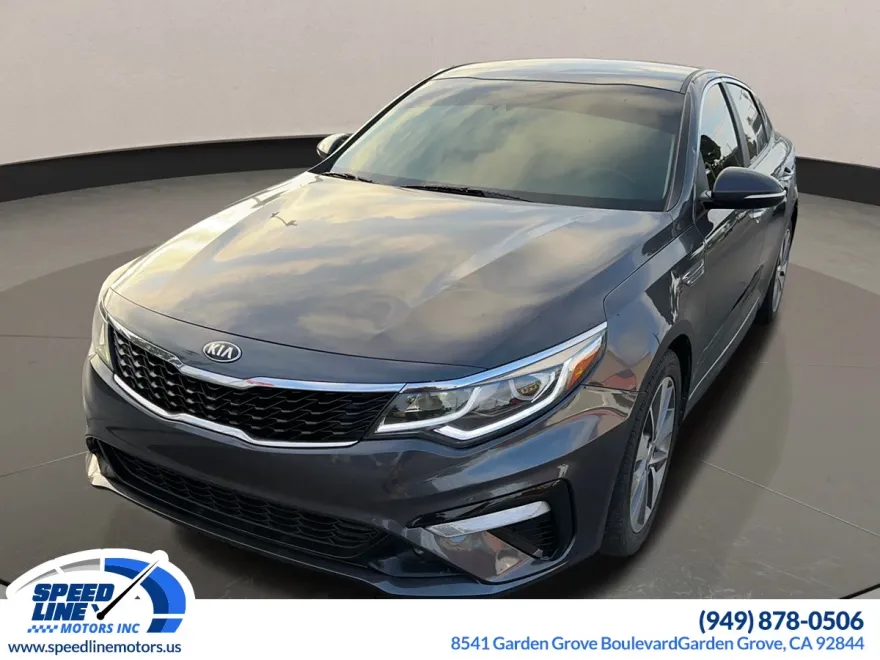 2019 Kia Optima S photo 1