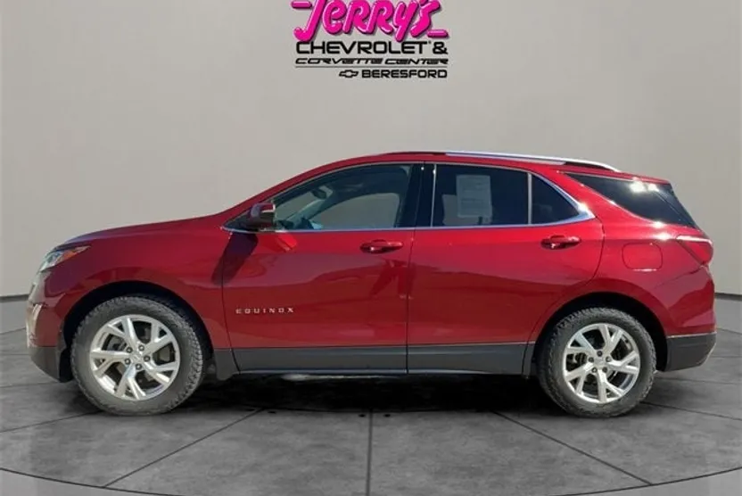 2019 Chevrolet Equinox LT photo 1
