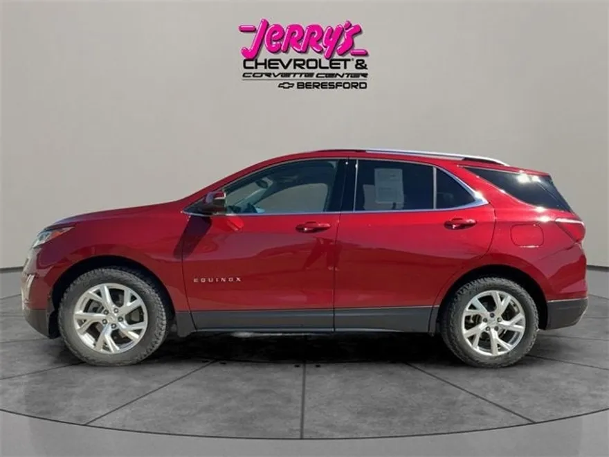 2019 Chevrolet Equinox LT photo 1