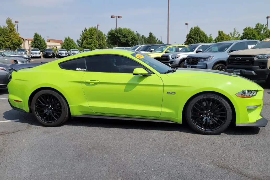 2020 Ford Mustang GT Premium photo 1