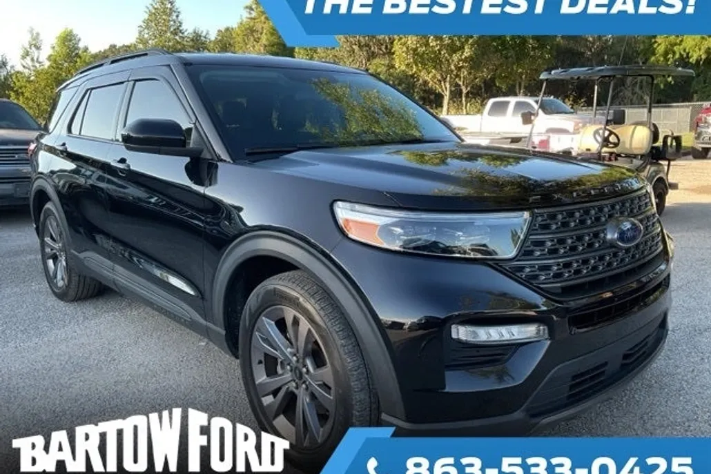 2022 Ford Explorer XLT photo 1